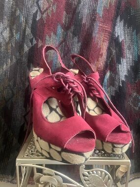 Fahrenheit Pink Suede Lace-Up Platform Slingback Sandals